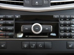 2010款 E300L 3.0L 时尚型