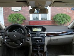 2010款 E300L 3.0L 时尚型