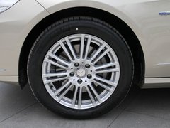 2010款 E300L 3.0L 时尚型