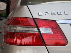 2010款 E300L 3.0L 时尚型