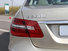2010款 E300L 3.0L 时尚型