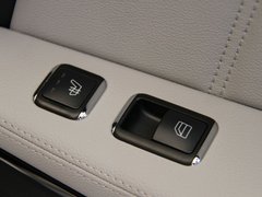 2010款 E300L 3.0L 时尚型
