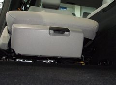 2010款 E300L 3.0L 时尚型