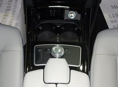 2010款 E300L 3.0L 时尚型