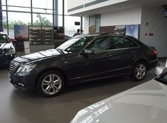 2010款 E300L 3.0L 时尚型