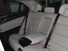 2010款 E300L 3.0L 时尚型