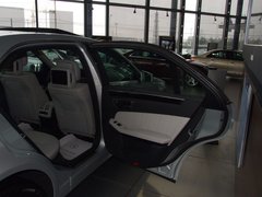 2010款 E300L 3.0L 时尚型