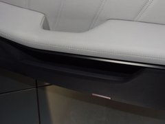 2010款 E300L 3.0L 时尚型
