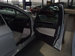 2010款 E300L 3.0L 时尚型
