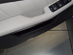 2010款 E300L 3.0L 时尚型