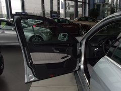 2010款 E300L 3.0L 时尚型