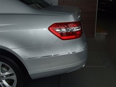 2010款 E300L 3.0L 时尚型