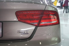 2011款 3.0TFSI Low quattro 舒适型