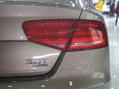 2011款 3.0TFSI Low quattro 舒适型