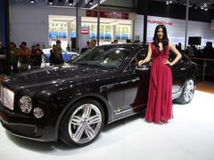 2010款 6.8T 標(biāo)準(zhǔn)版