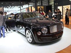 2010款 6.8T 標(biāo)準(zhǔn)版