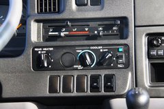2006款 4.5 手动 DX