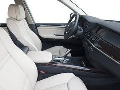 2011款 4.4T xDrive50i領(lǐng)先型 5座