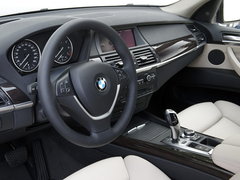 2011款 4.4T xDrive50i领先型 5座
