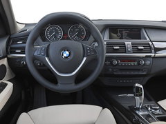 2011款 4.4T xDrive50i领先型 5座