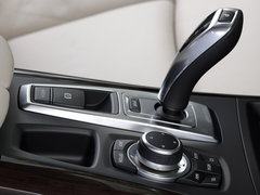 2011款 4.4T xDrive50i领先型 5座