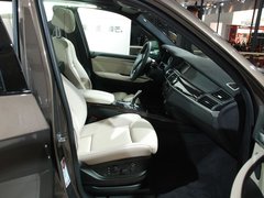 2011款 4.4T xDrive50i領(lǐng)先型 5座