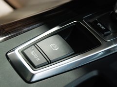 2011款 4.4T xDrive50i领先型 5座