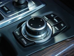 2011款 4.4T xDrive50i领先型 5座