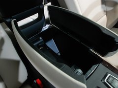 2011款 4.4T xDrive50i领先型 5座