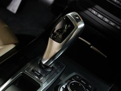 2011款 4.4T xDrive50i领先型 5座