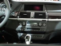 2011款 4.4T xDrive50i领先型 5座