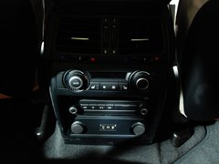 2011款 4.4T xDrive50i领先型 5座