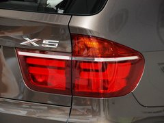 2011款 4.4T xDrive50i领先型 5座