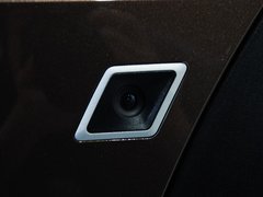 2011款 4.4T xDrive50i领先型 5座