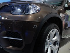 2011款 4.4T xDrive50i领先型 5座