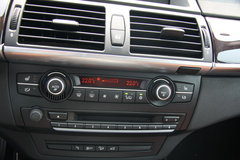 2011款 4.4T xDrive50i领先型 5座