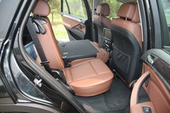 2011款 4.4T xDrive50i领先型 5座