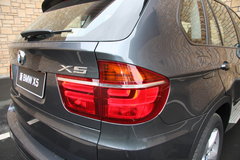 2011款 4.4T xDrive50i领先型 5座