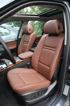 2011款 4.4T xDrive50i领先型 5座