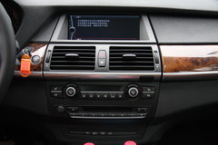 2011款 4.4T xDrive50i领先型 5座