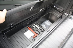 2011款 4.4T xDrive50i领先型 5座