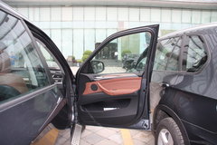 2011款 4.4T xDrive50i领先型 5座