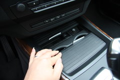 2011款 4.4T xDrive50i领先型 5座