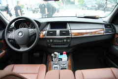 2011款 4.4T xDrive50i领先型 5座