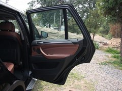 2011款 4.4T xDrive50i领先型 5座