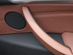 2011款 4.4T xDrive50i领先型 5座