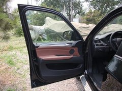 2011款 4.4T xDrive50i领先型 5座