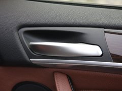 2011款 4.4T xDrive50i领先型 5座