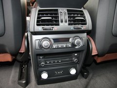 2011款 4.4T xDrive50i领先型 5座