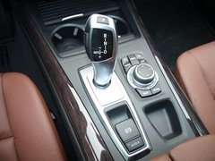 2011款 4.4T xDrive50i领先型 5座